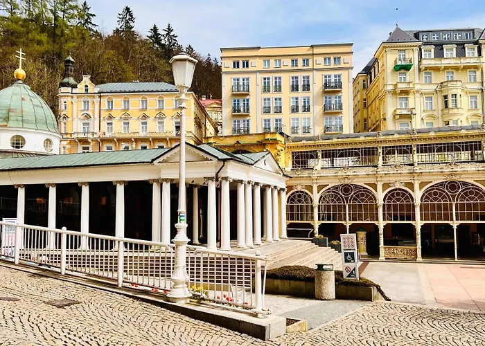 Apartment Kolonada 60 Square Meters 2 In Location Direct At Famous Colonnade And Singing Fountain *