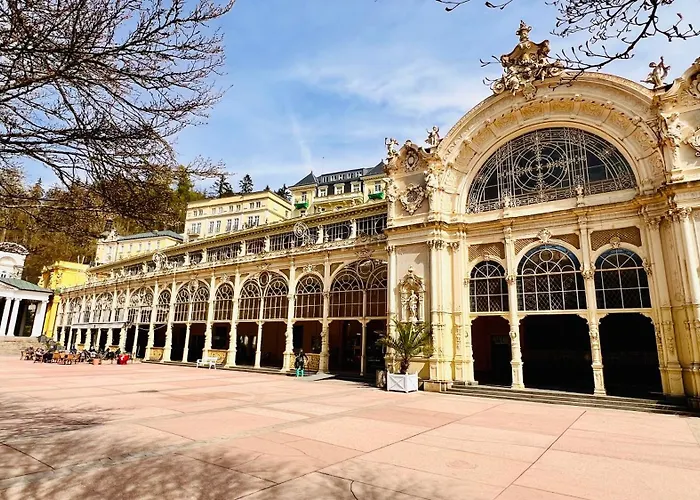 Kolonada 60 Square Meters 2 In Location Direct At Famous Colonnade And Singing Fountain *